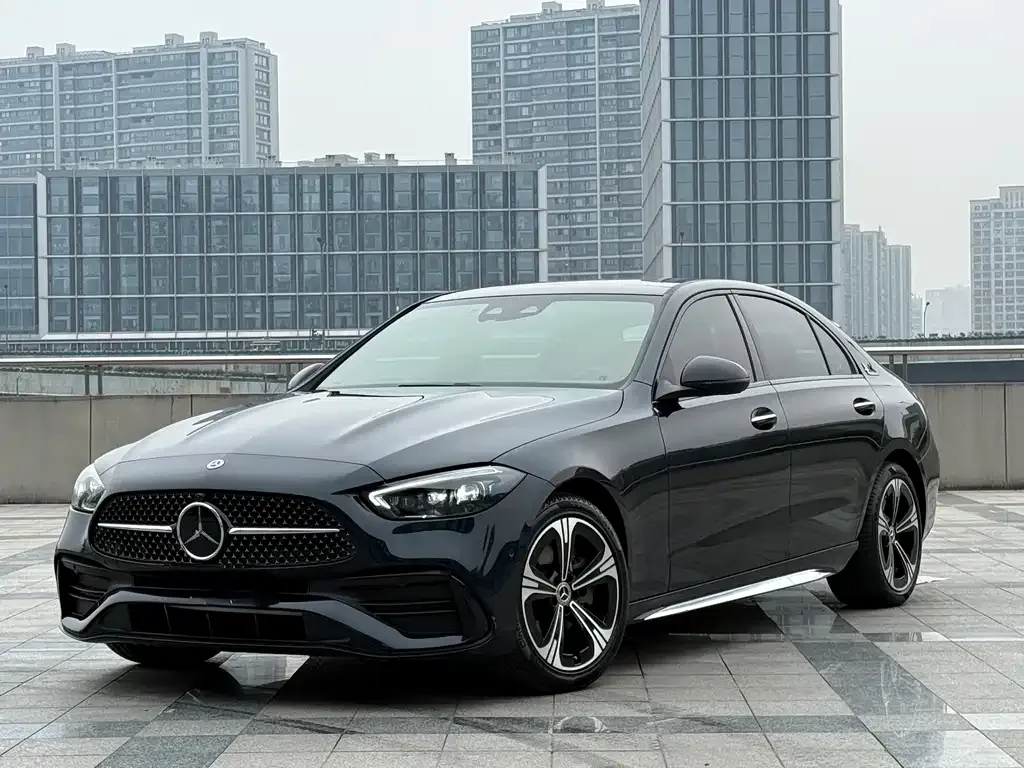 Mercedes-Benz C-Class — фото 1