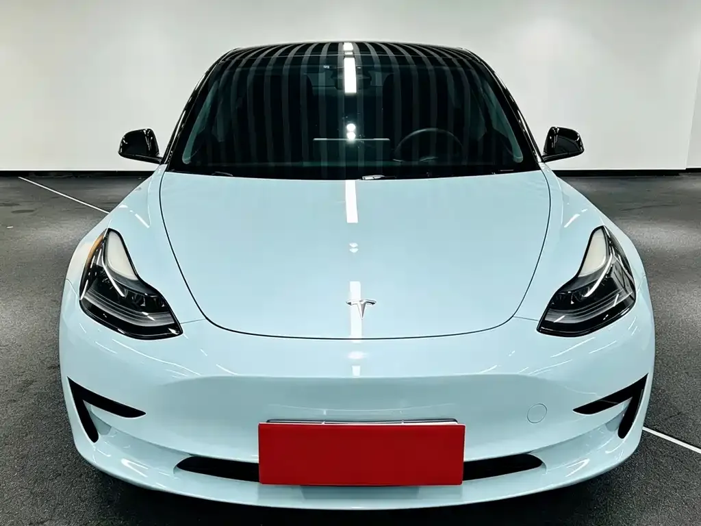 Tesla Model 3 — фото 2