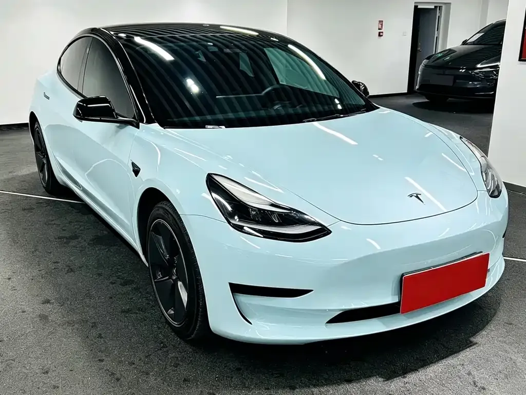 Tesla Model 3 — фото 3