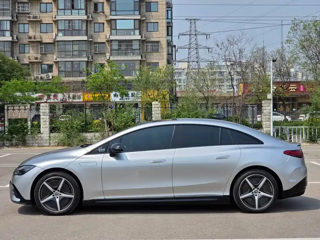 Mercedes-Benz EQE 2023 из CN, фото 10