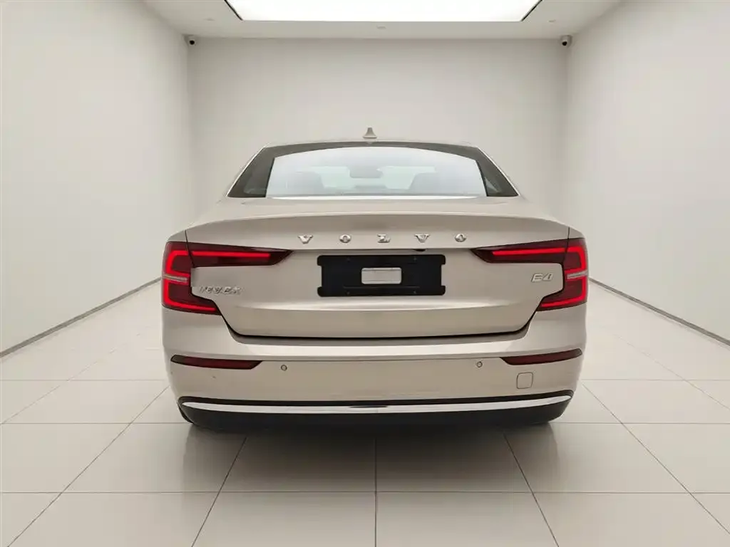Volvo S60 2025 из CN, фото 9