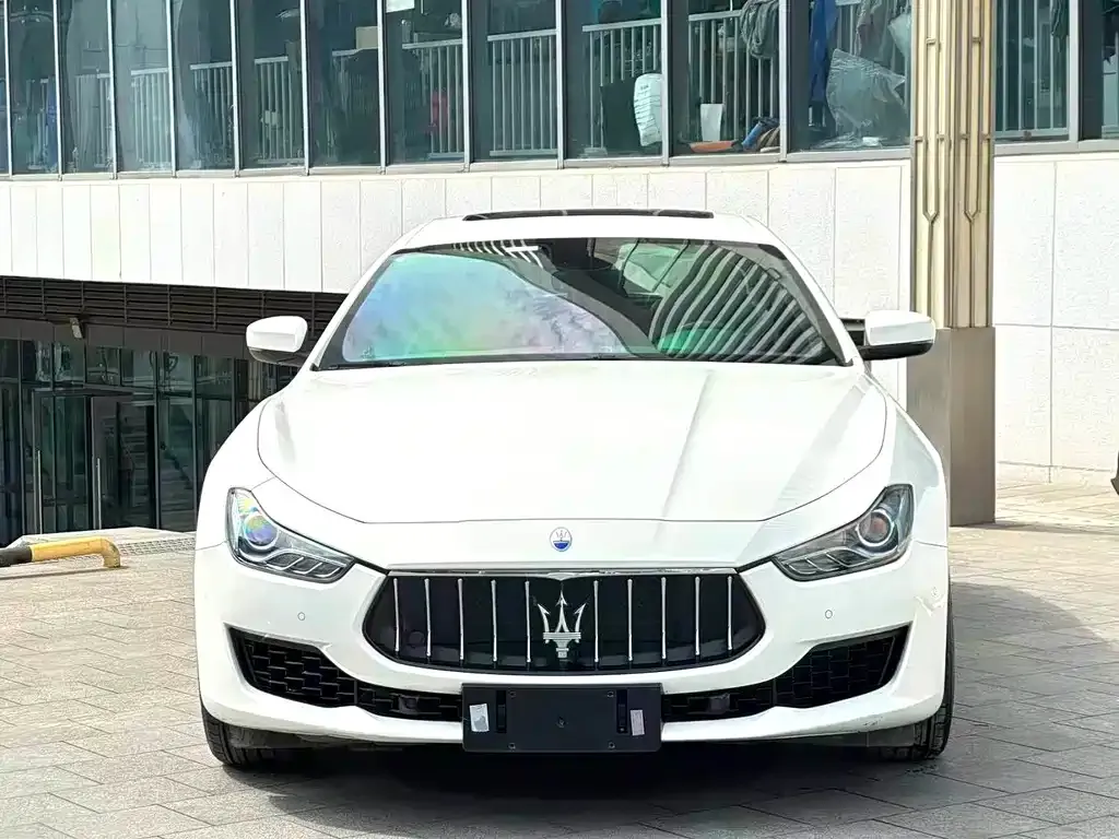 Maserati Ghibli — фото 9