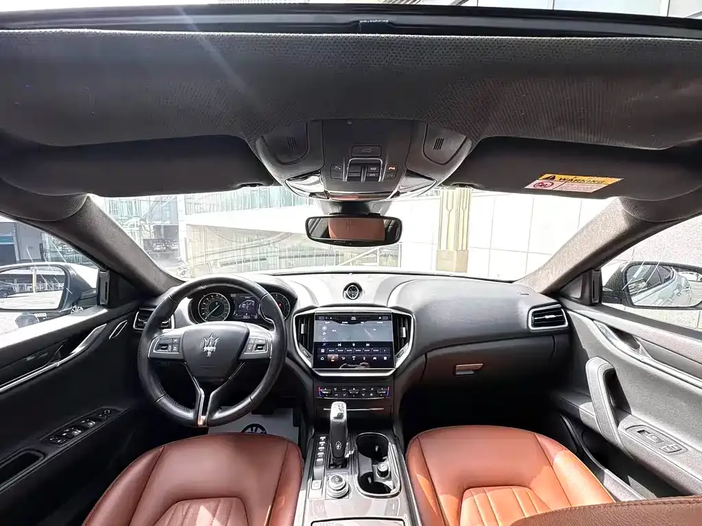 Maserati Ghibli — фото 8