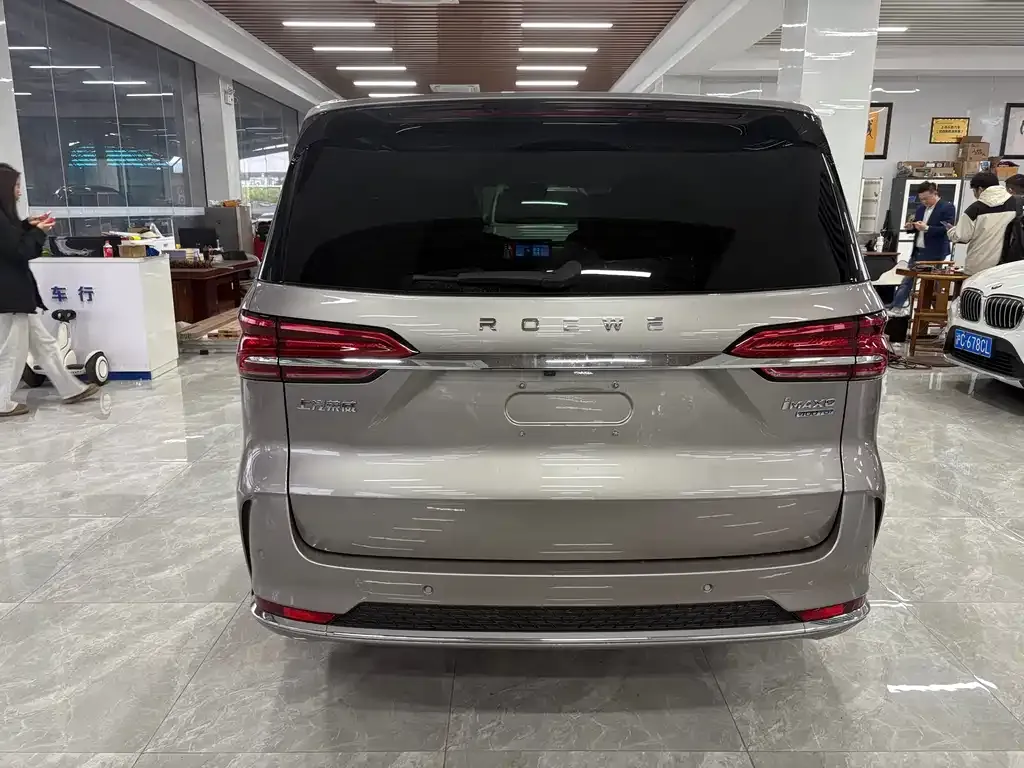 Roewe iMAX8 — фото 9