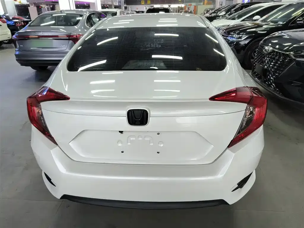 Honda Civic — фото 2