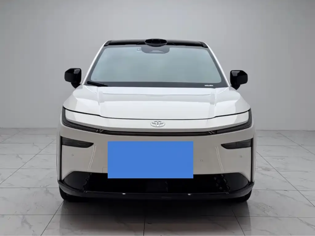 Toyota Platinum 3X 2025 из CN, фото 7