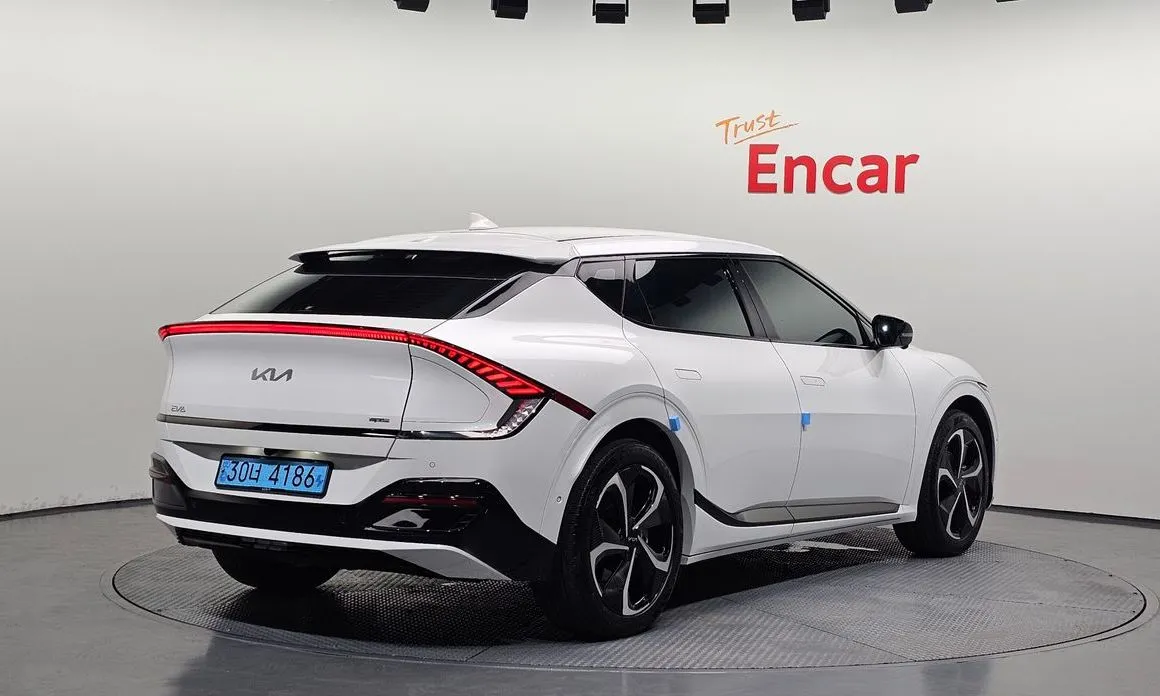 Kia EV6 — фото 2