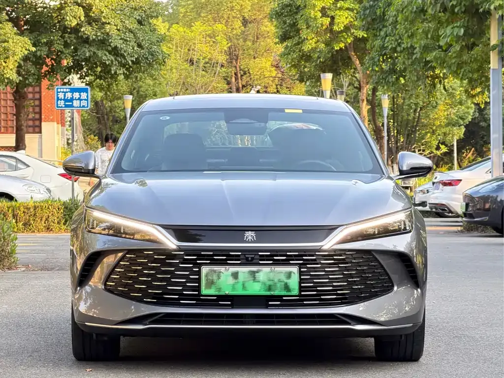 BYD Qin L — фото 9