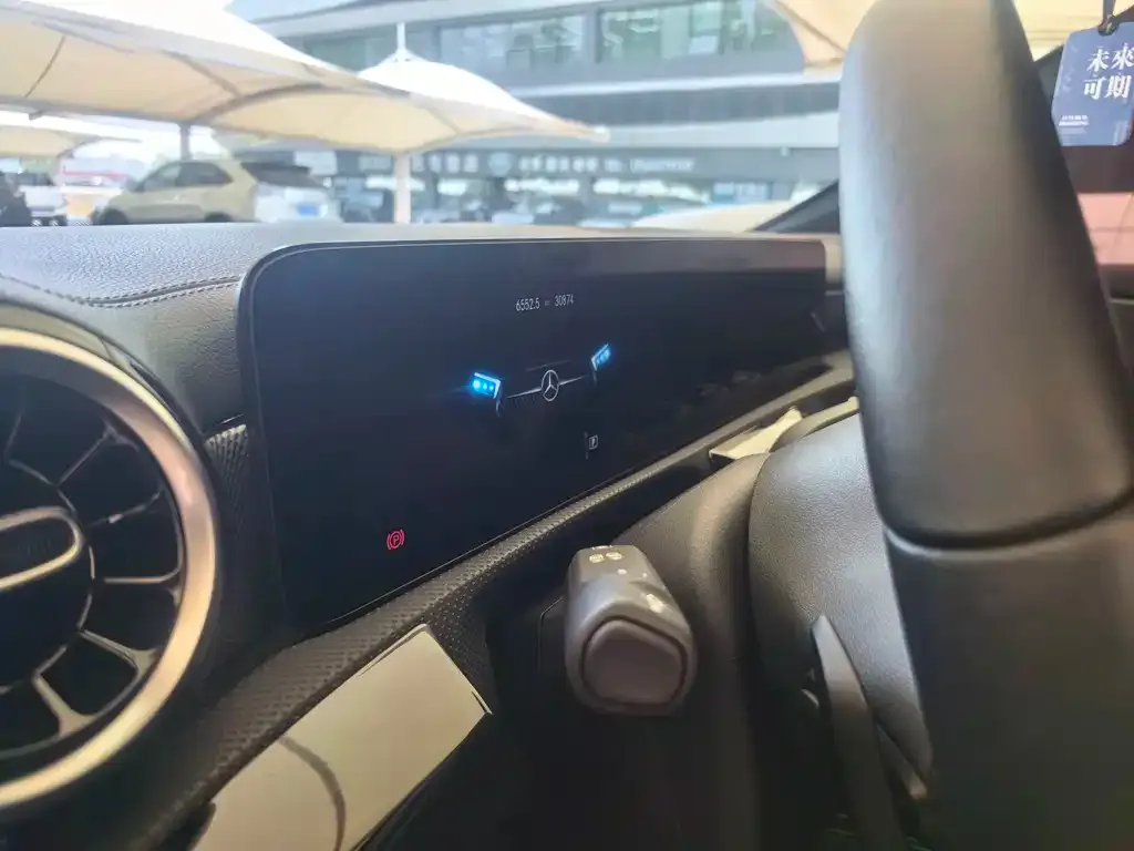 Mercedes-Benz A-Class 2023 из CN, фото 2
