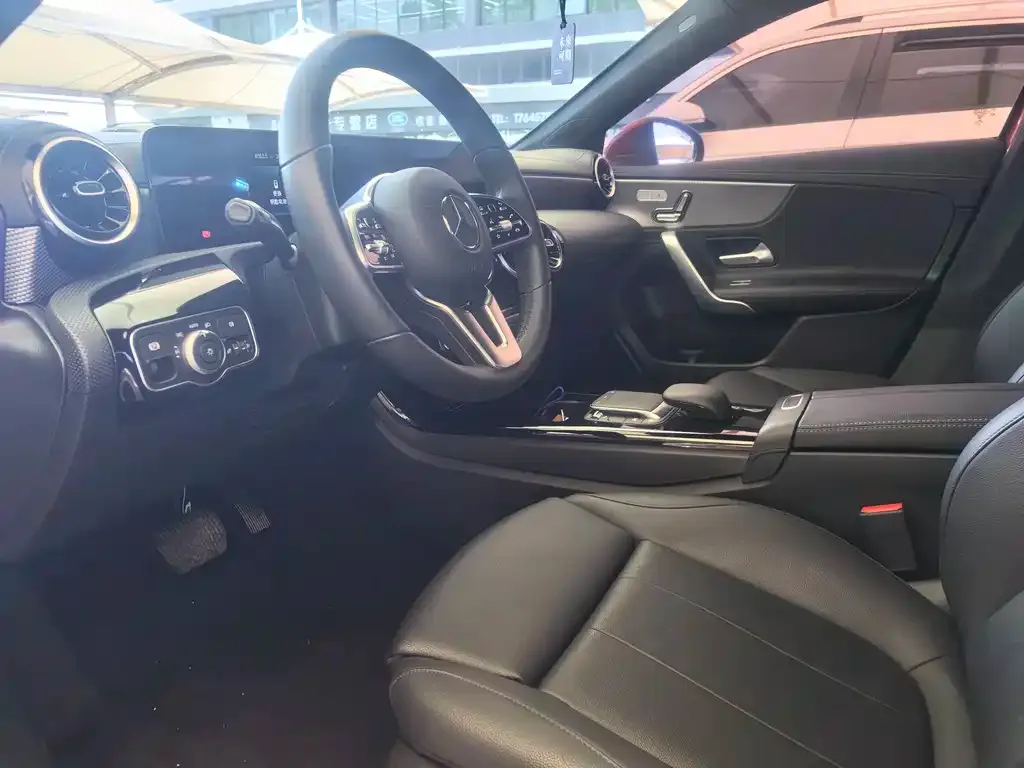 Mercedes-Benz A-Class 2023 из CN, фото 7