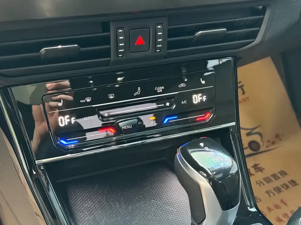 Volkswagen Passat 2021 из CN, фото 10