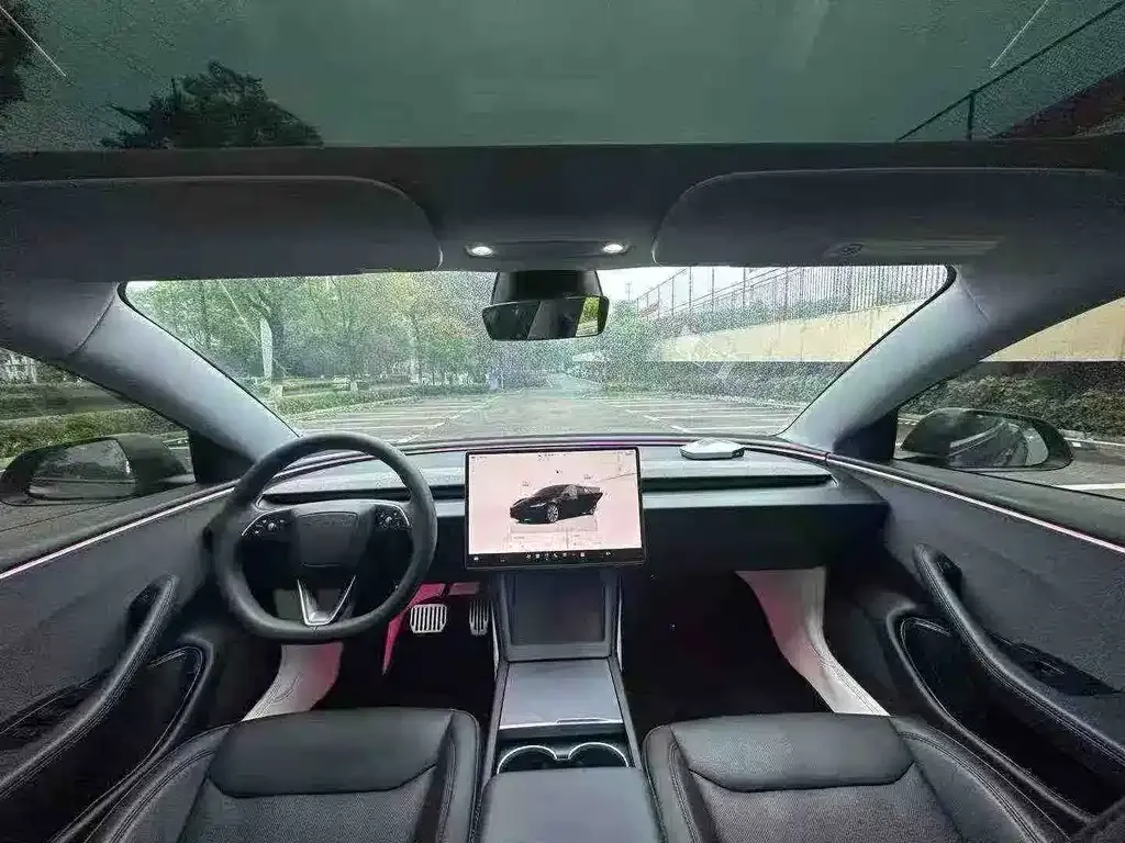 Tesla Model 3 — фото 2