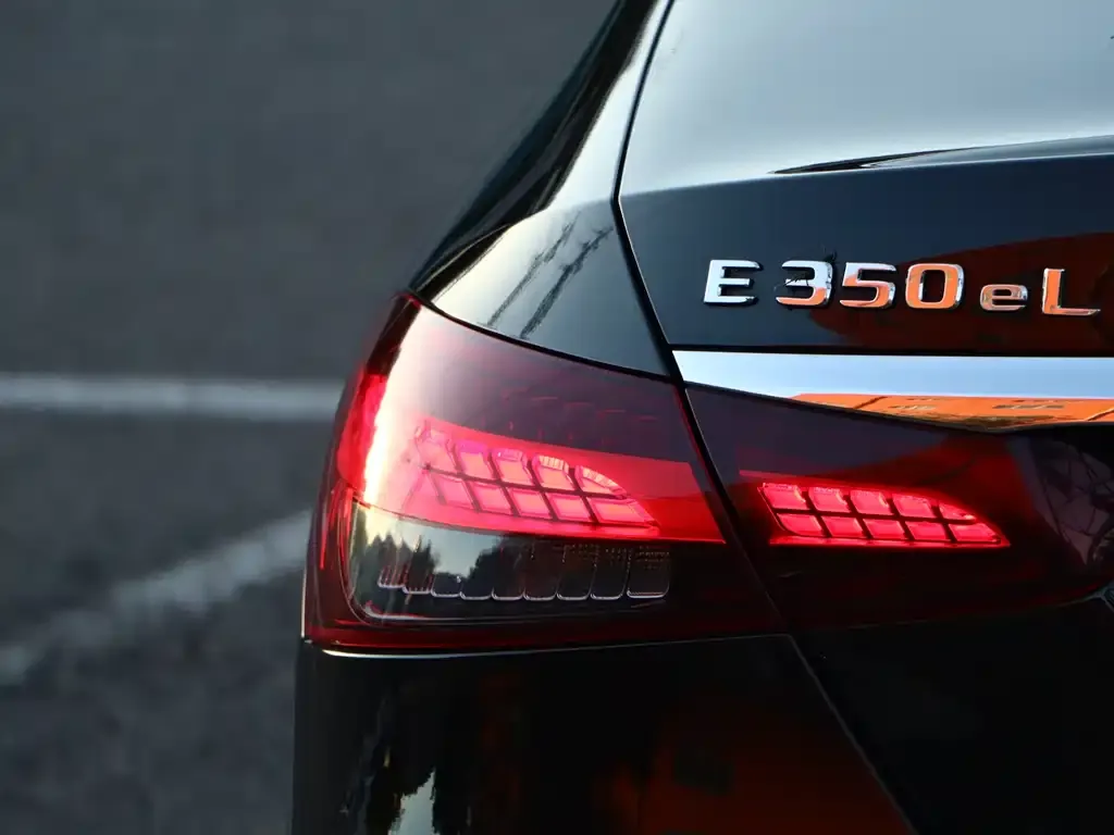 Mercedes-Benz E-Class New Energy 2023 из CN, фото 3