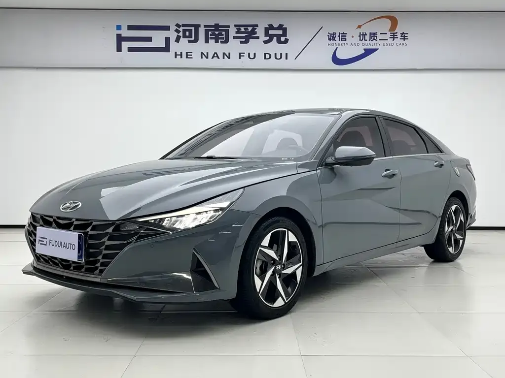 Hyundai Elantra 2022 из CN, фото 1