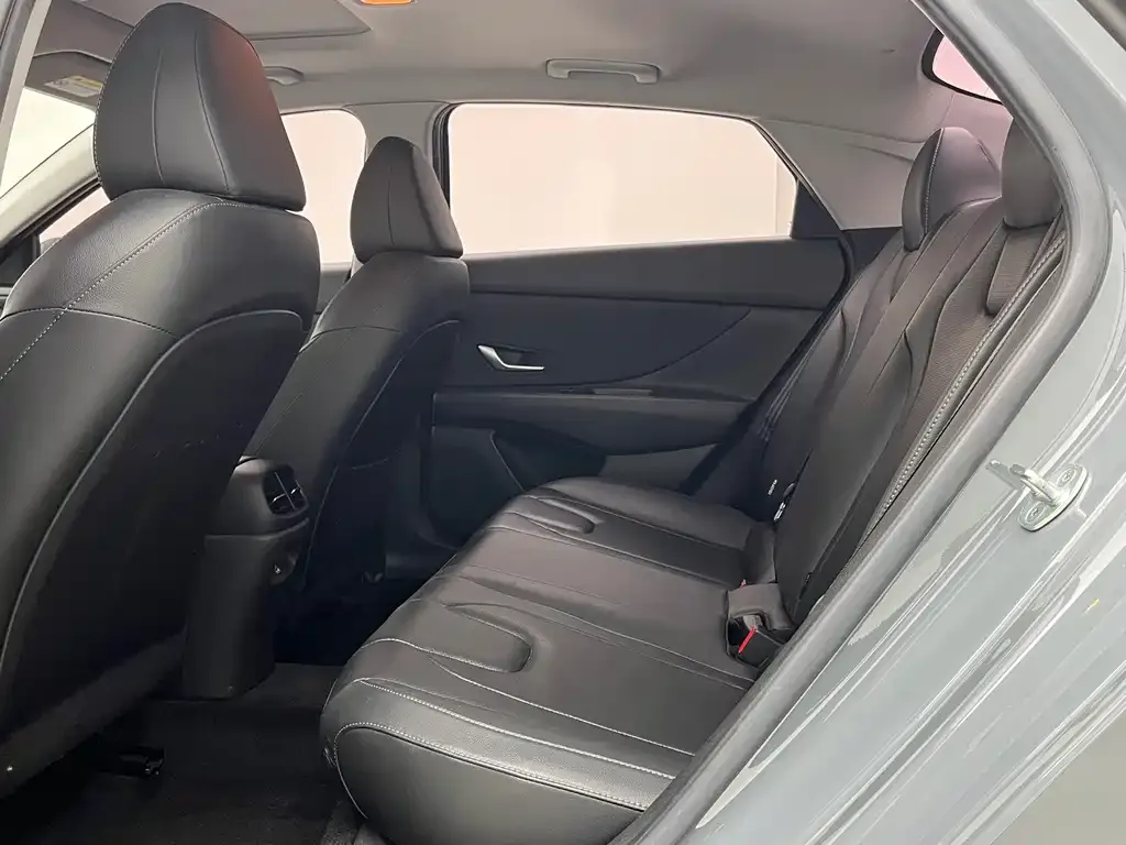 Hyundai Elantra 2022 из CN, фото 6