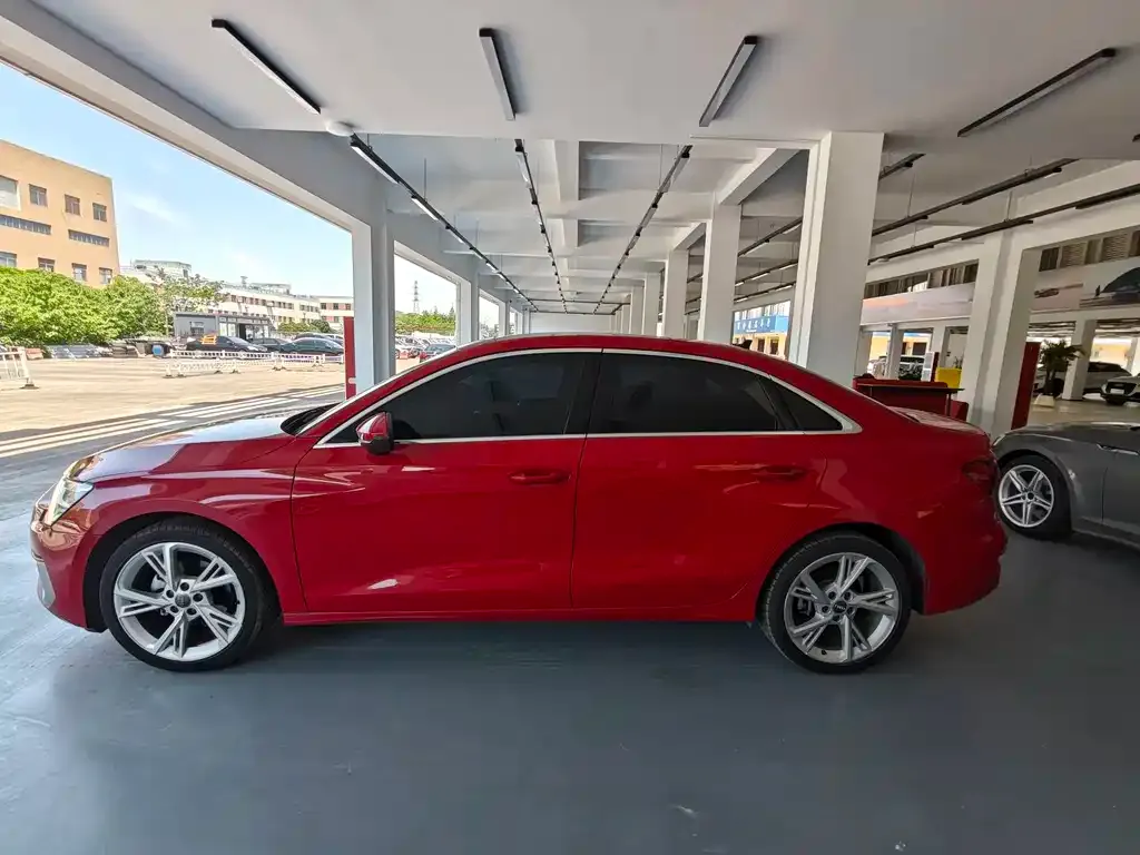 Audi A3 2021 из CN, фото 4