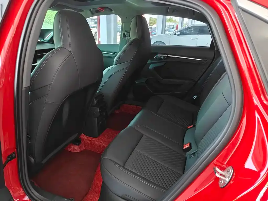 Audi A3 2021 из CN, фото 3