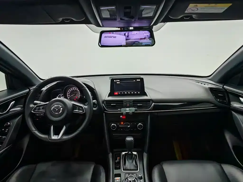 Mazda CX-4 — фото 2