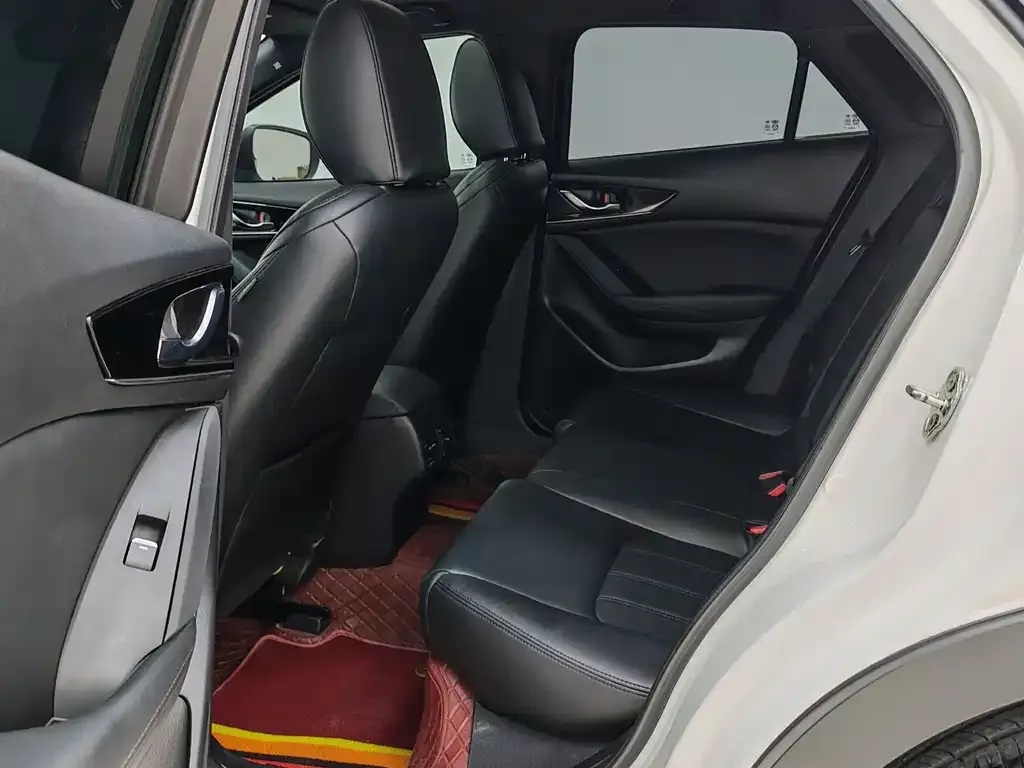 Mazda CX-4 — фото 9