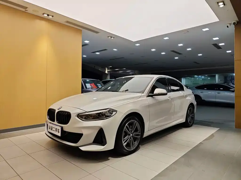 BMW 1 Series — фото 1