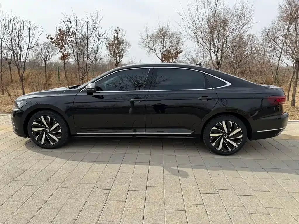 Volkswagen Passat — фото 7
