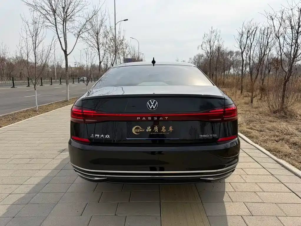 Volkswagen Passat — фото 6