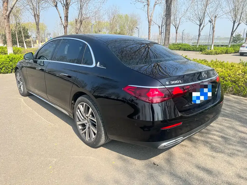 Mercedes-Benz E-Class 2024 из CN, фото 4