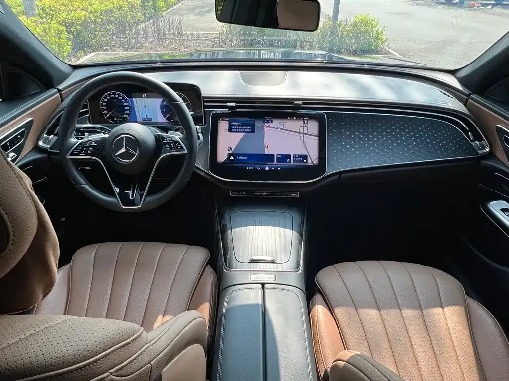 Mercedes-Benz E-Class 2024 из CN, фото 2