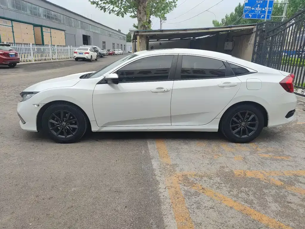 Honda Civic 2022 из CN, фото 8