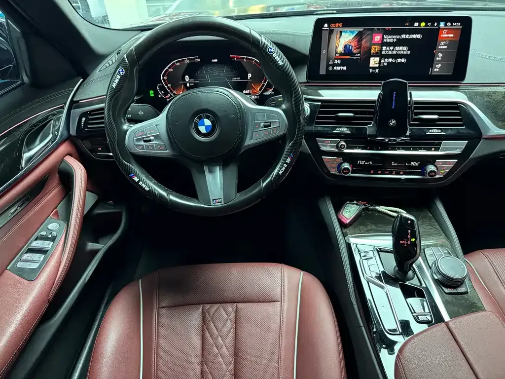 BMW 5 Series 2023 из CN, фото 7