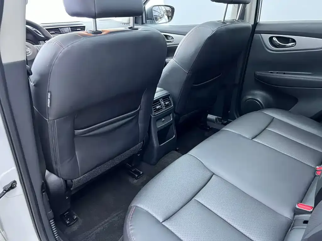 Nissan Qashqai 2021 из CN, фото 8