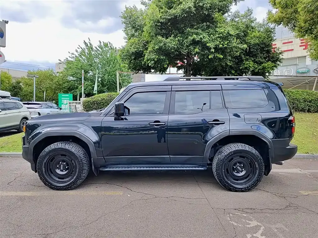 Toyota Prado 2025 из CN, фото 10
