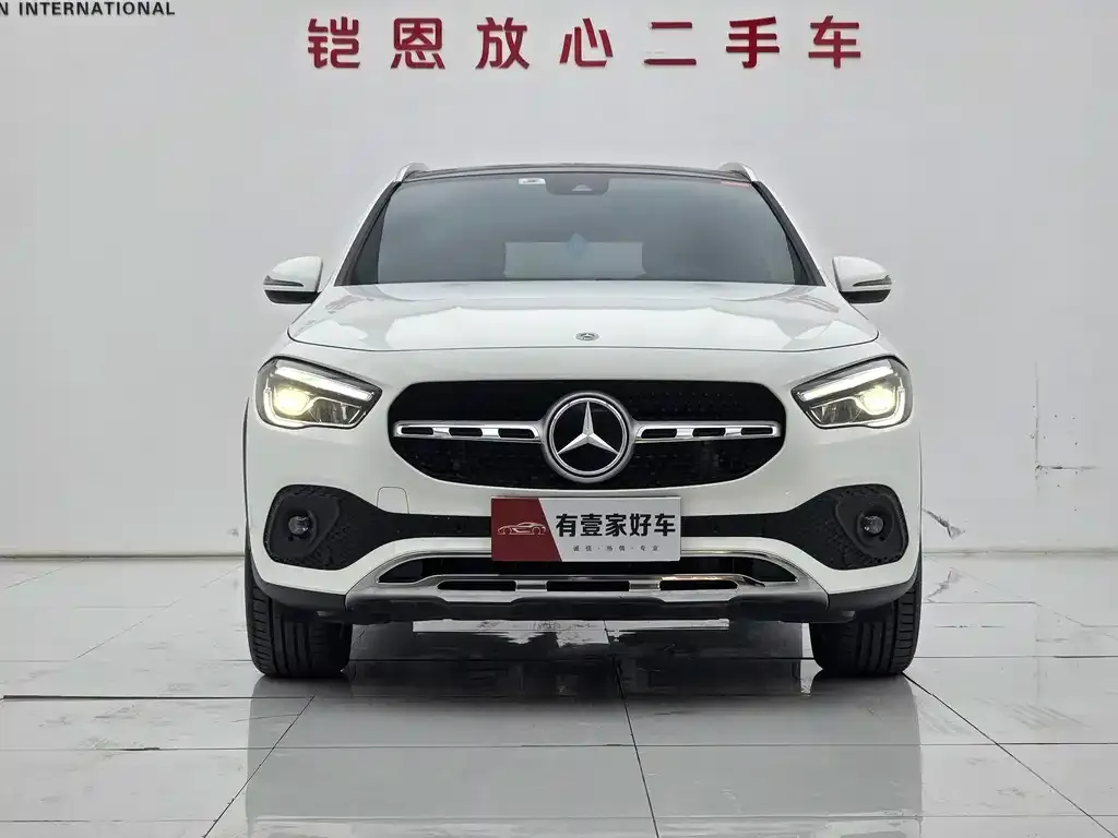 Mercedes-Benz GLA — фото 10