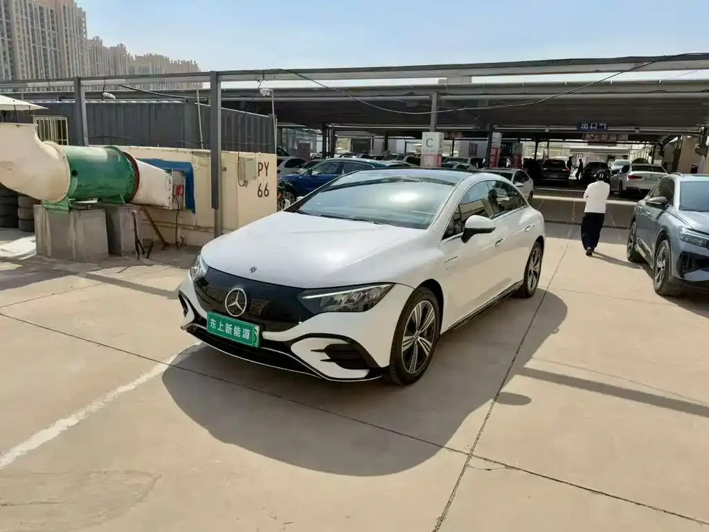 Mercedes-Benz EQE 2023 из CN, фото 6