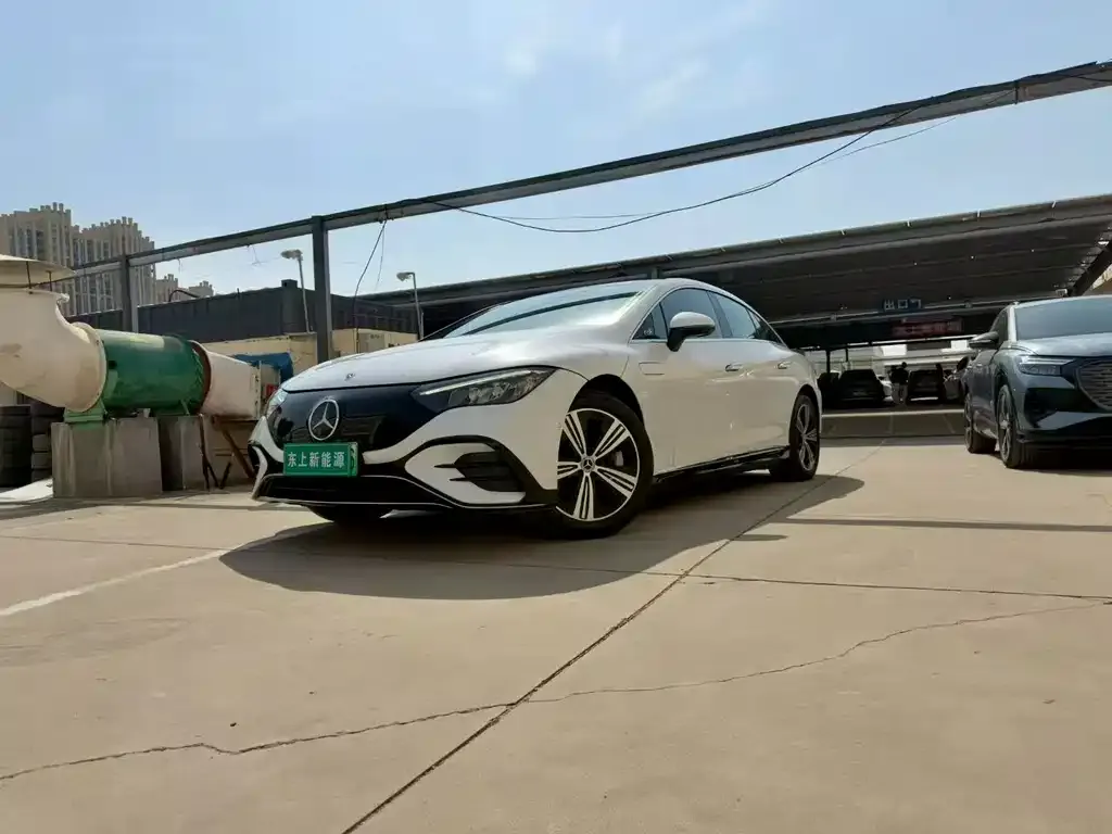 Mercedes-Benz EQE 2023 из CN, фото 2