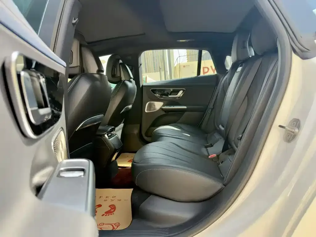 Mercedes-Benz EQE 2023 из CN, фото 3