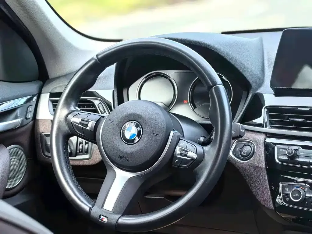 BMW X1 2021 из CN, фото 9