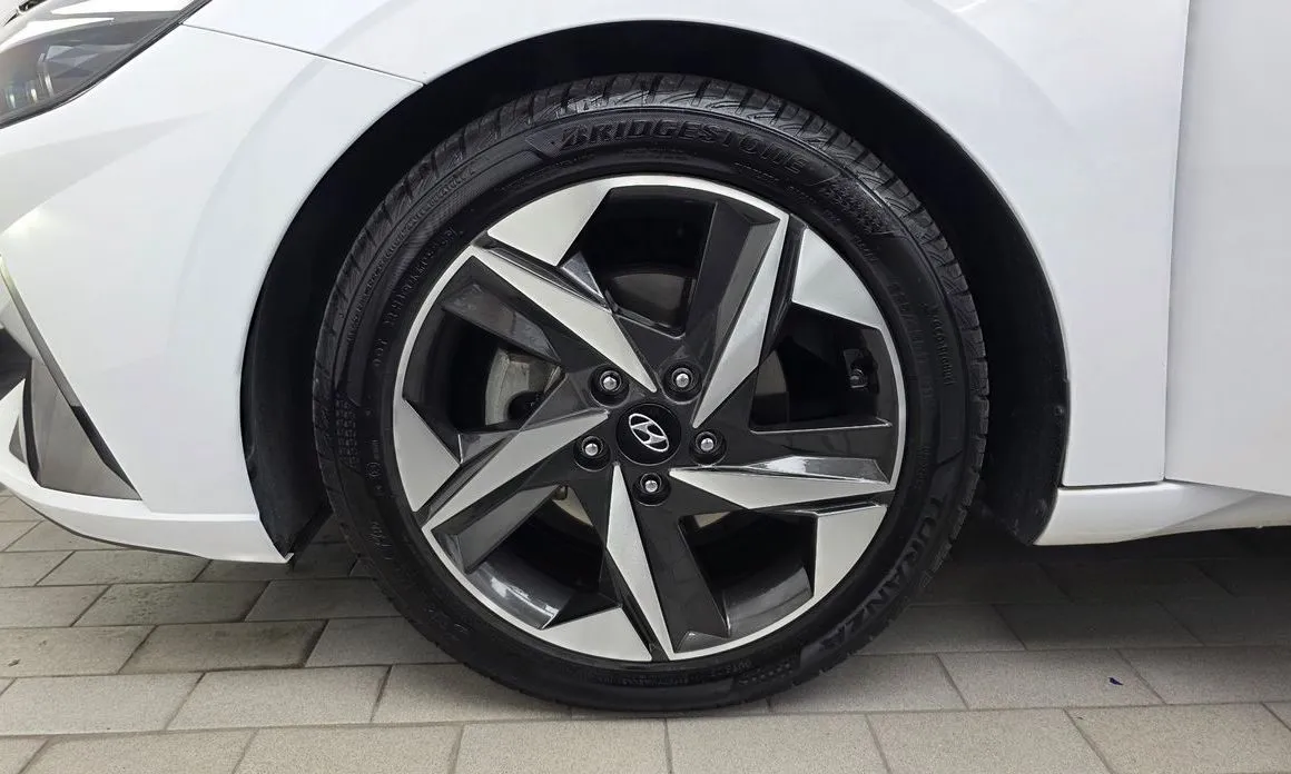 Hyundai AVANTE — фото 10