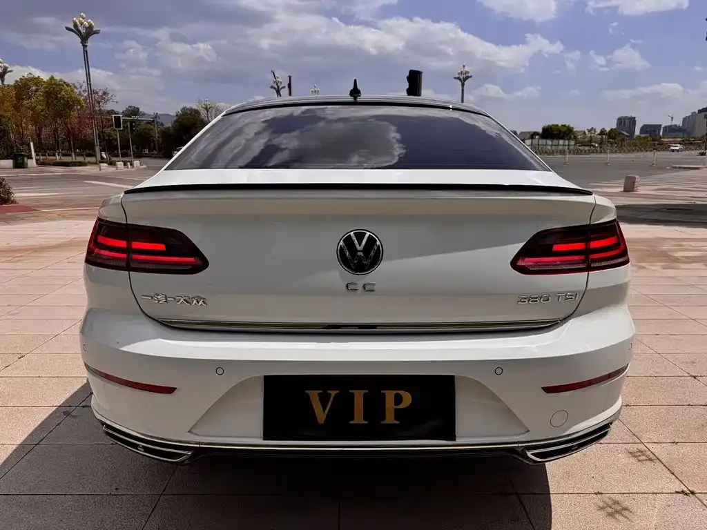 Volkswagen CC — фото 2