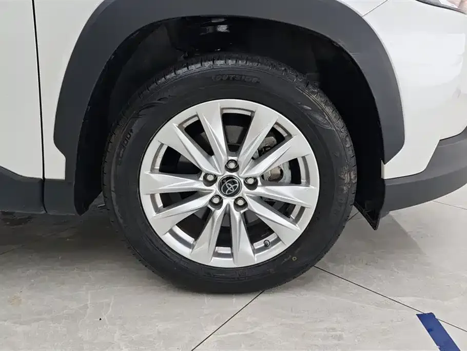 Toyota Corolla Cross 2023 из CN, фото 4