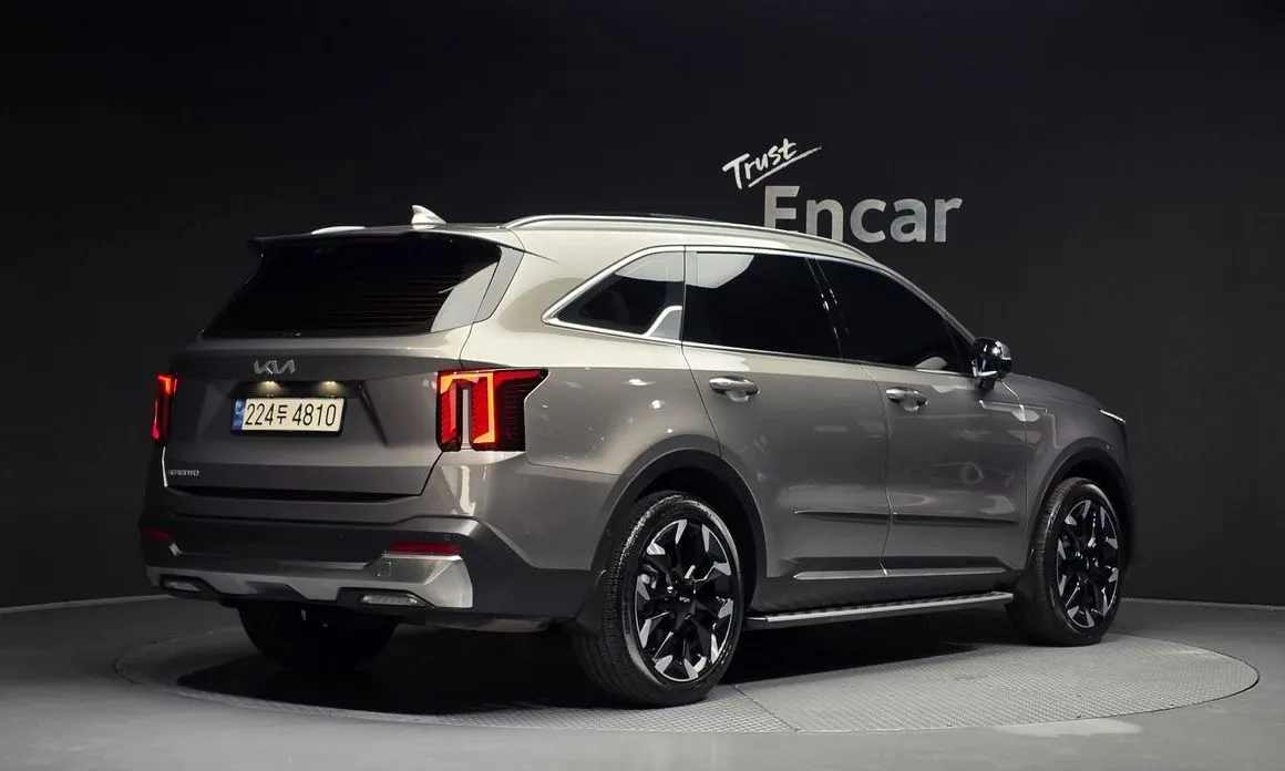 Kia Sorento — фото 4
