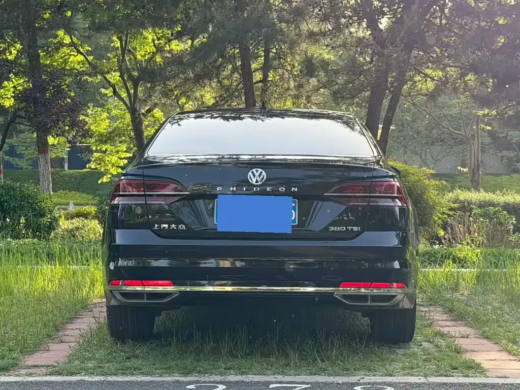 Volkswagen Phideon — фото 5