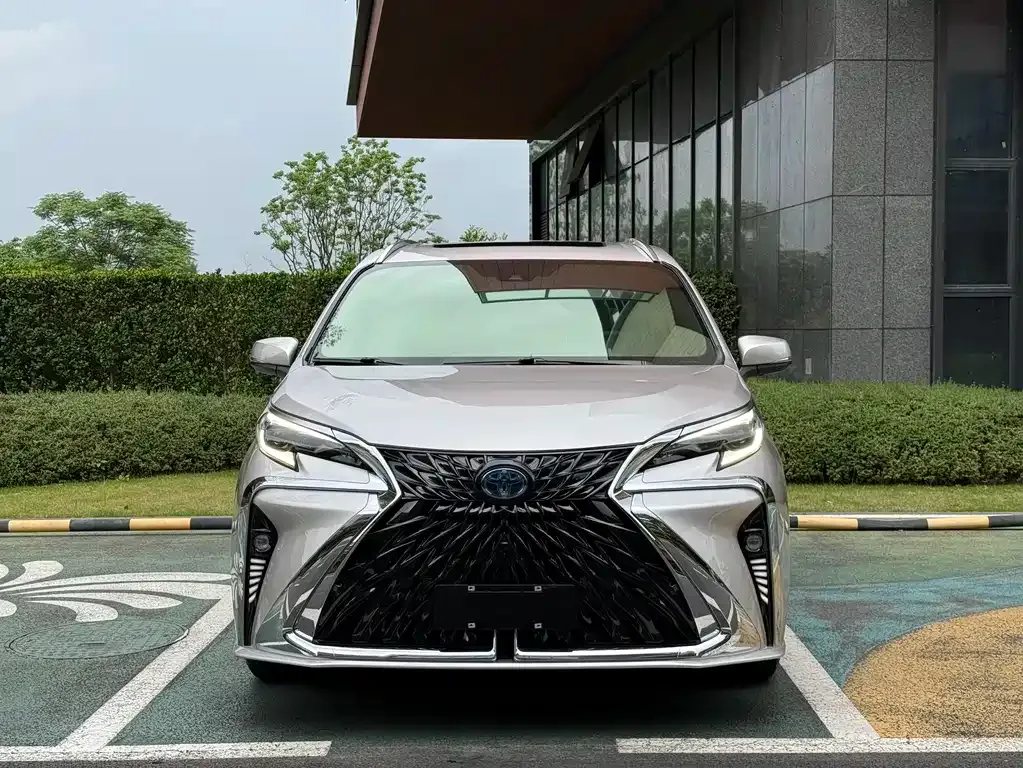 Toyota Sienna 2022 из CN, фото 10