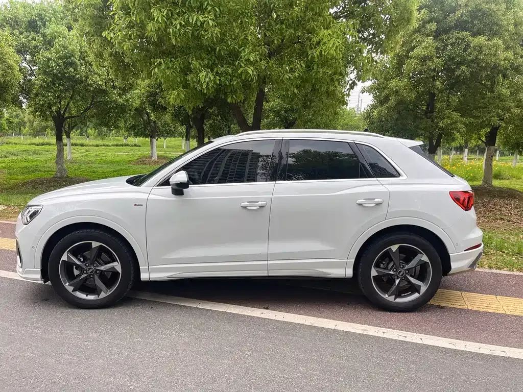 Audi Q3 — фото 3