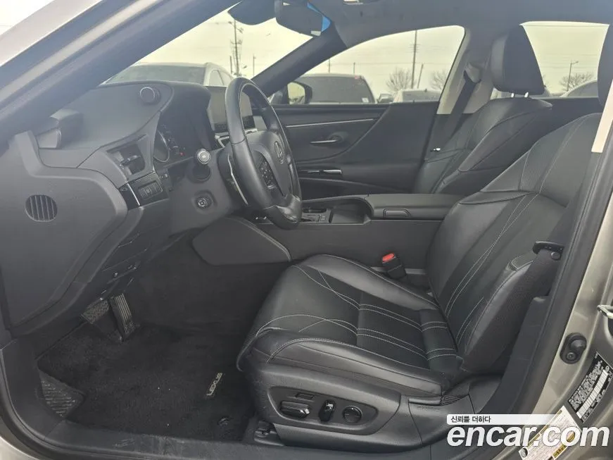Lexus ES 2023 из KR, фото 3