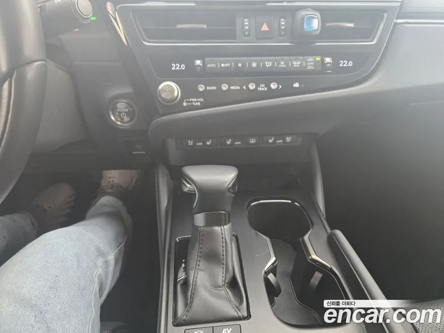 Lexus ES 2023 из KR, фото 6