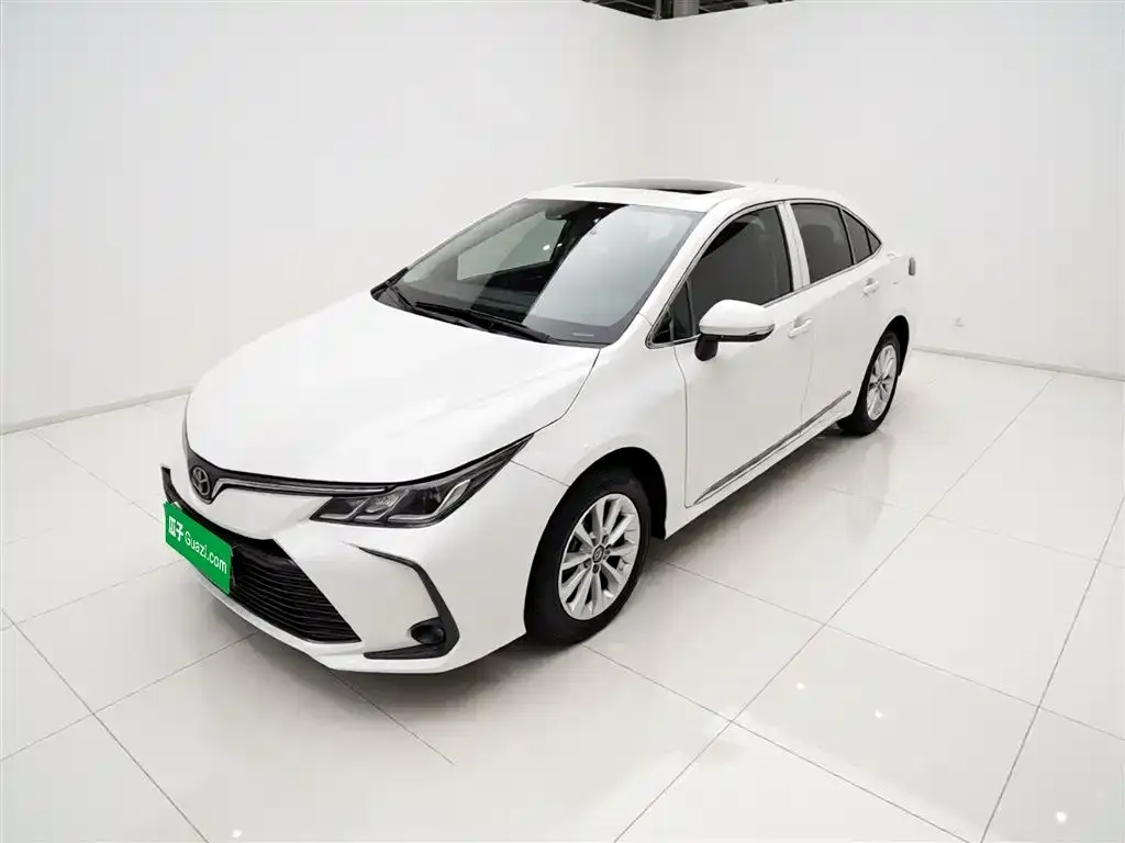 Toyota Corolla 2023 из CN, фото 2