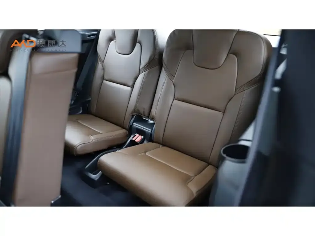 Volvo XC90 PHEV 2024 из CN, фото 3