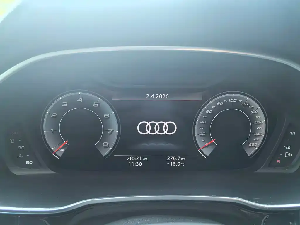 Audi Q3 2024 из CN, фото 2