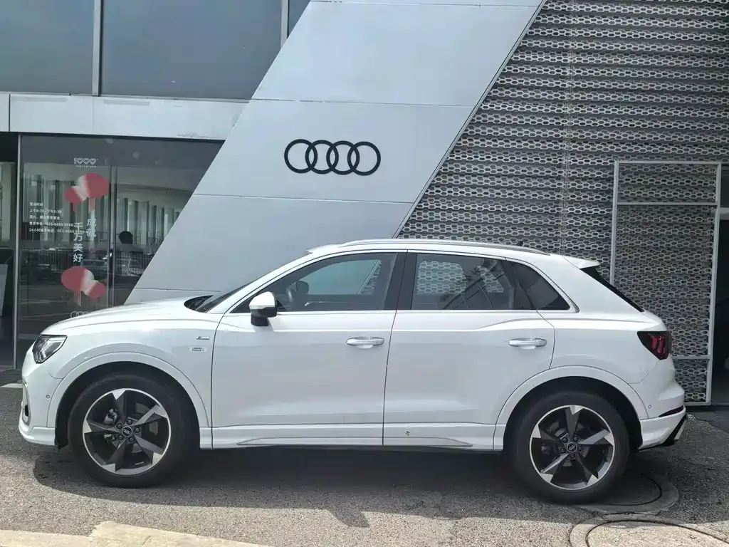 Audi Q3 2024 из CN, фото 10
